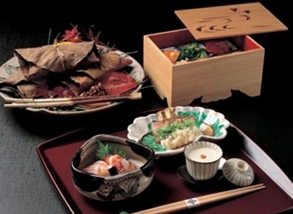  Кухонные принадлежности в традиционной японской кухне